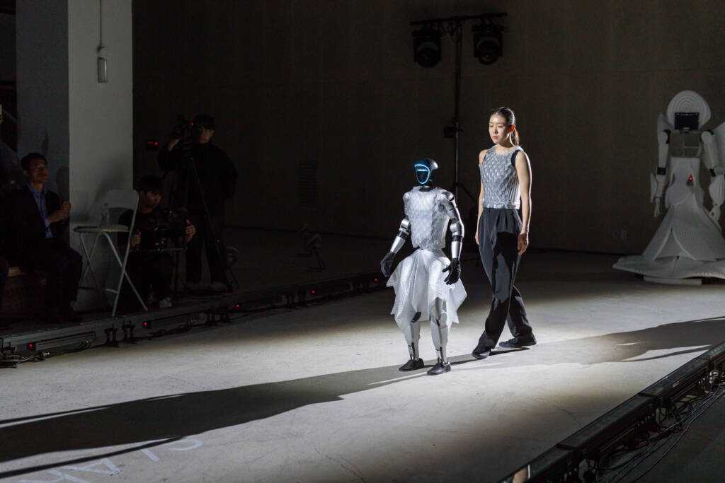 Robot Fashion Show Gallery 1